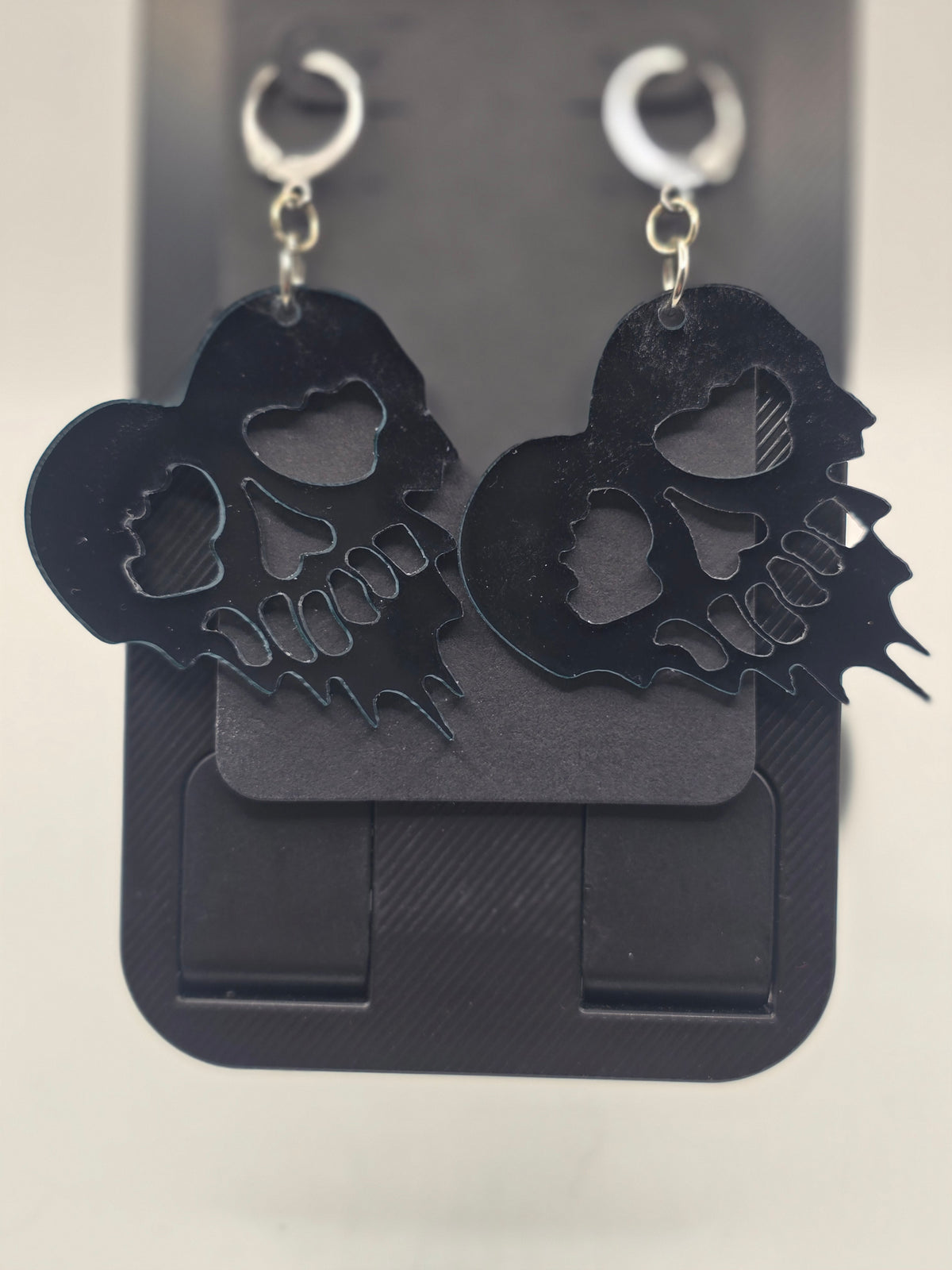 Black Dripping Skull Heart Lever-Back Dangle Earrings
